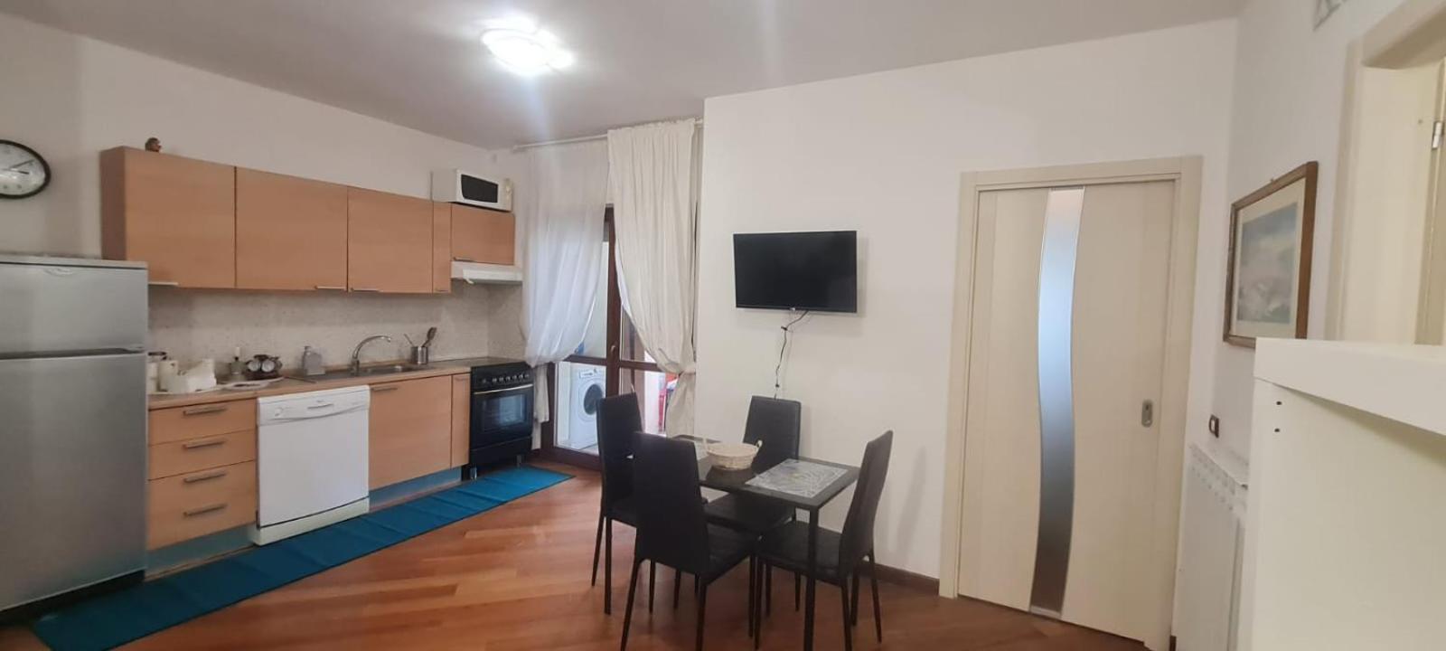 Salute Apartments Терні Екстер'єр фото